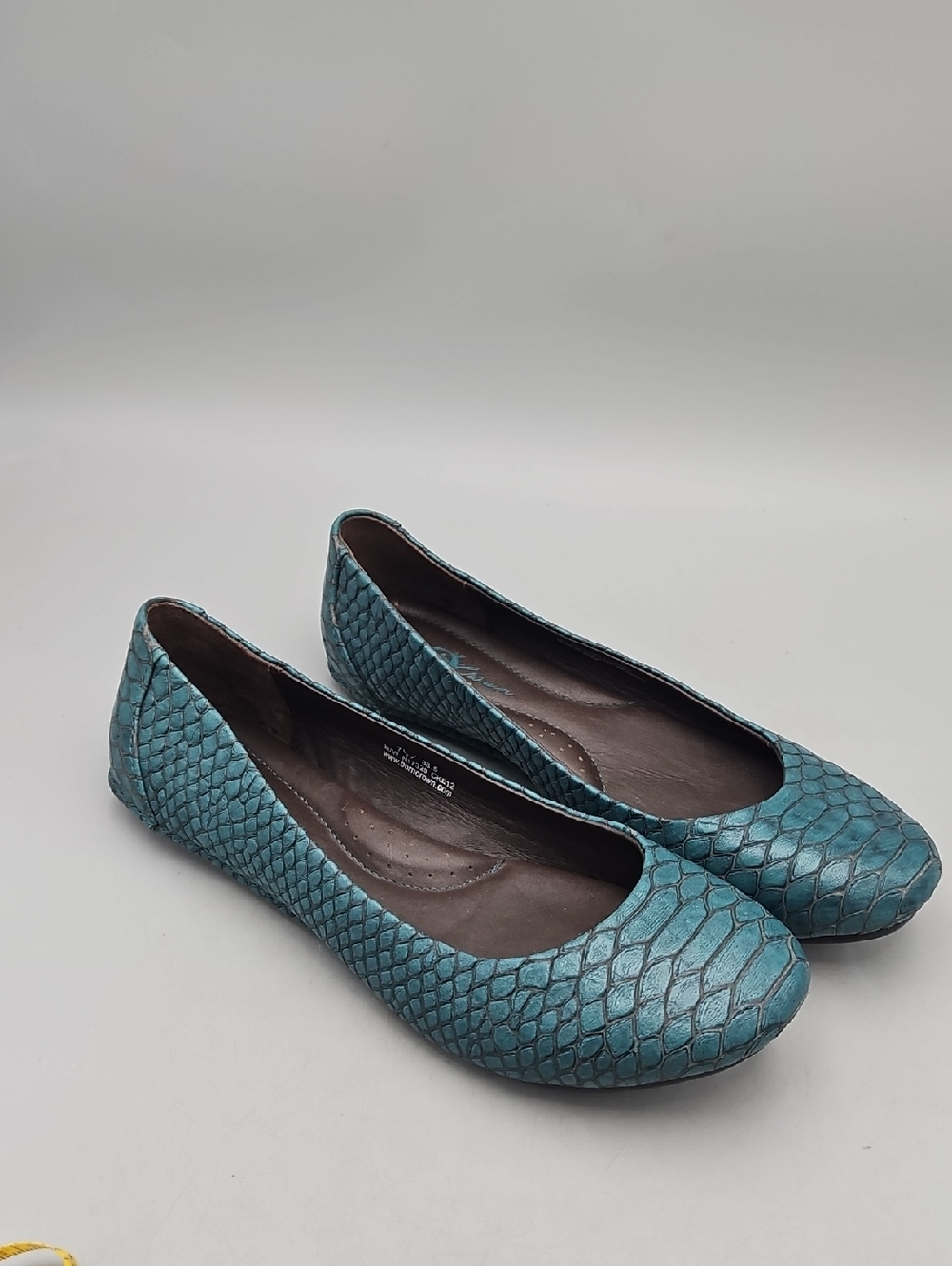 BORN Size 7.5 Teal Textured Leather Ballet Flats Shoes Slip On - Picture 3 of 12